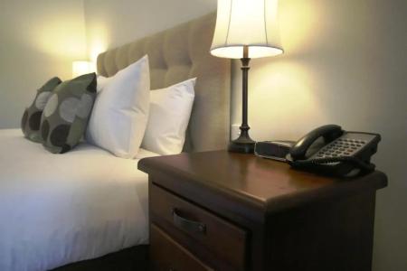 Bell Tower Inn - 16