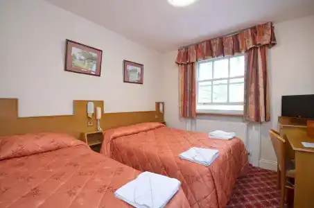 Alexandra - 5