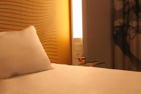 b&b hôTel Lille Centre Grand Palais - 22