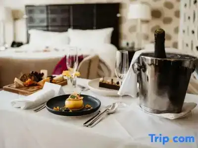 The Ritz-Carlton, - 117
