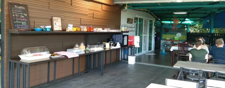 Q Zone Boutique House - 10