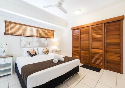 Cairns City - 49