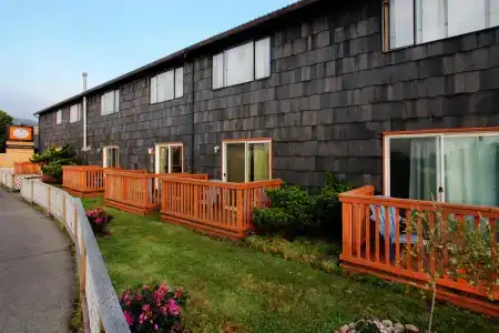 Coast River Inn By Oyo - 16