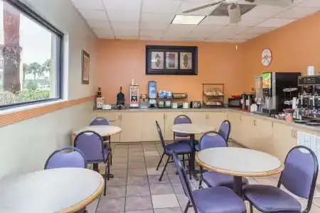 Stayable Suites St Augustine - 11