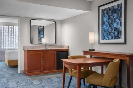 Embassy Suites by Hilton - 24