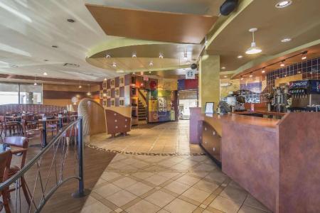 DoubleTree by Hilton North - 29