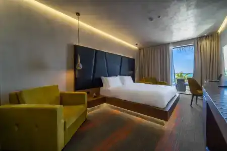 Pinea Resort & Spa - 3