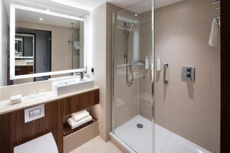 Courtyard by Marriott Edinburgh - 8