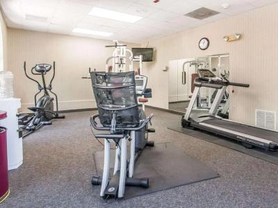 Comfort Inn at Thousand Hills - 20
