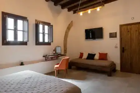 Ancient Knights Luxury Suites - 34