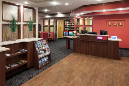 TownePlace Suites by Marriott West - 4
