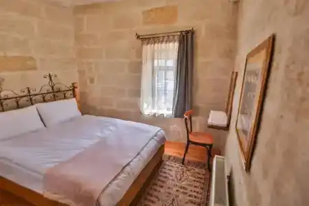 Kookaburra Pension - 52