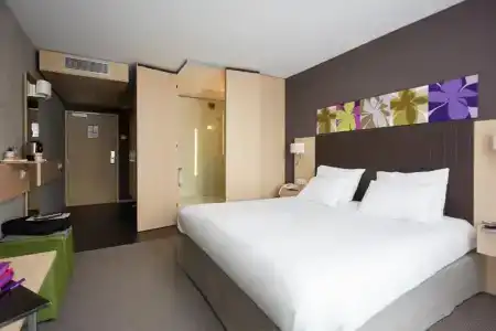 Mercure Valenciennes Centre - 67