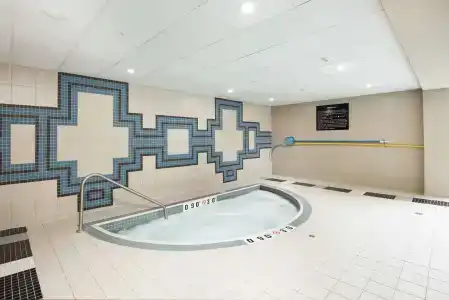 Hampton Inn & Suites by Hilton - 12