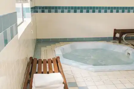 Inn - 13