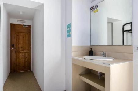 Urban - Albergue Juvenil - Youth - 61