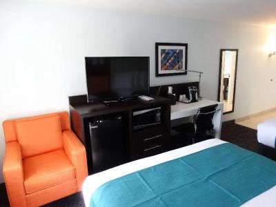 Best Western Plus-Lake Buena Vista South Inn & Suites - 17