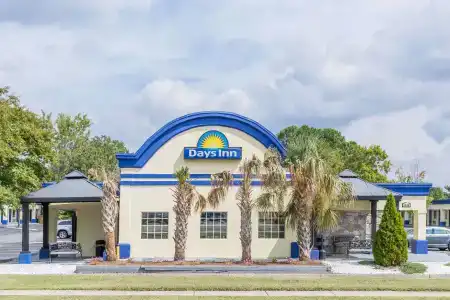 Days Inn by Wyndham Virginia Beach Town Center - 0