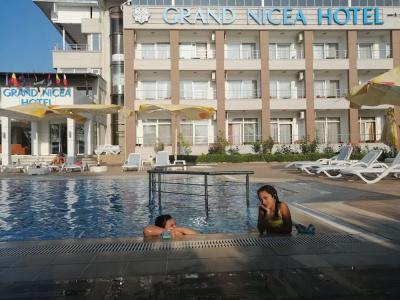 Lake Li̇fe - 30