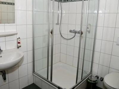 Rotes Einhorn **** - 34