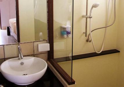 Yindee Stylish Guesthouse - 6