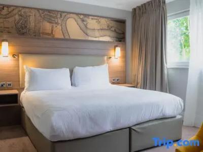 DoubleTree by Hilton London – Docklands Riverside - 67