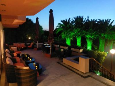 Bella Vista - 1