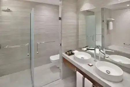 Mövenpick Downtown Dubai - 23