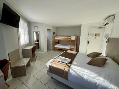 Hôtel Les Arcades - 24