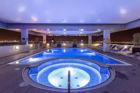 Premier Inn Abu Dhabi International Airport - 17