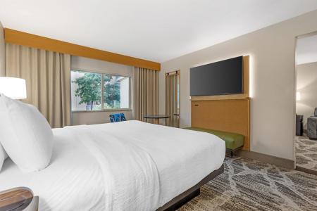 Best Western Plus Grantree Inn - 127