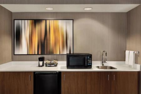 Courtyard by Marriott - 48