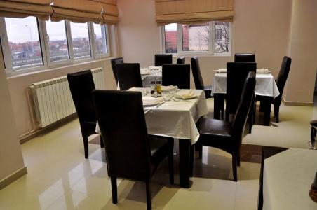 Garni 018 In - 21