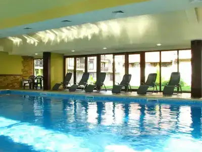Bojur & Bojurland Apartment Complex - 12