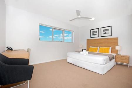 Allure & Apartments - 24