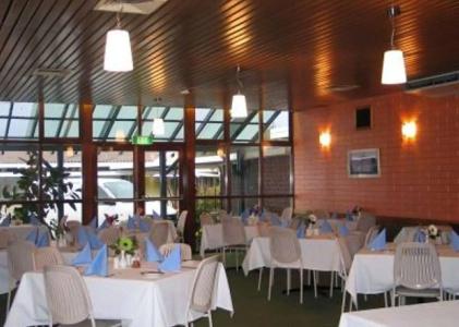 Riverfront & Villas - 18