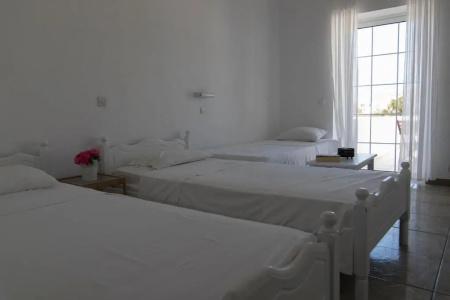 Armadoros / Ios Backpackers - 67
