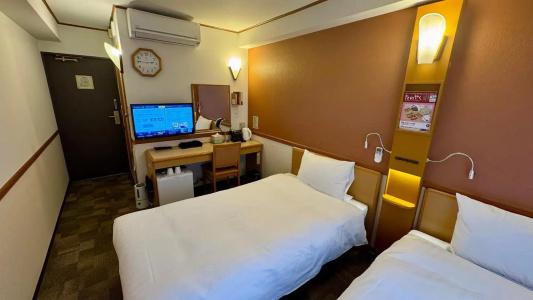 Toyoko Inn Shin-yokohama Ekimae Honkan - 23