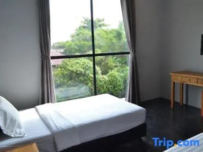 Nornlamphun Boutique - 26
