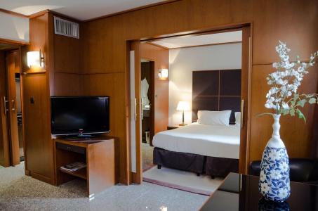 Goldstar  & Suites - 6