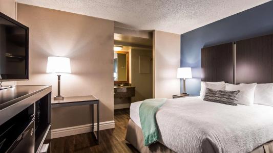 Best Western Pier Point Inn - 82