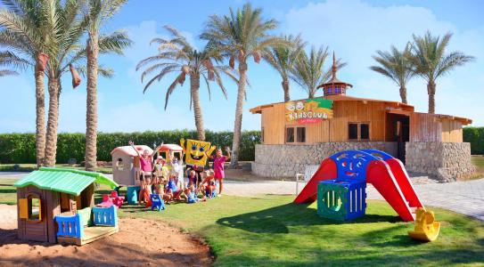 Charmillion Gardens Aquapark - 12