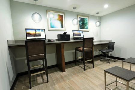 Staybridge Suites - - 12