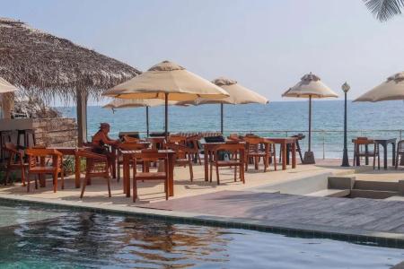 Sapphire Seas Beachfront - 24