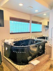 Breakers Boutique Inn - 114