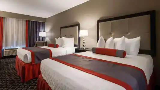 Best Western Plus Inn & Suites - 5