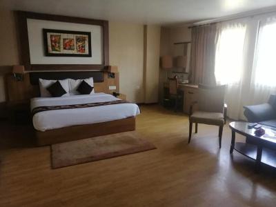 Mirage Lords Inn - 4