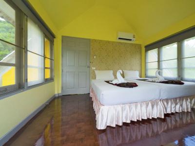 Brookside Valley Resort - 5