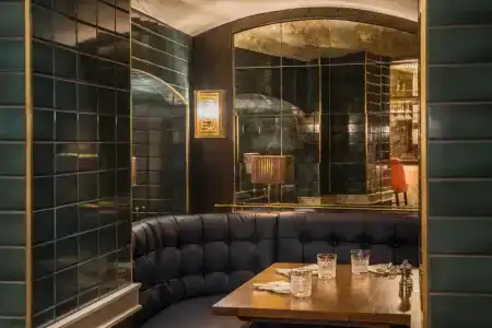 Sloane Place - 42