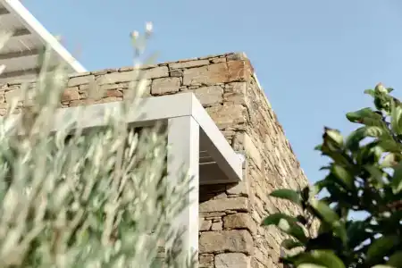White Tinos Luxury Suites - 8